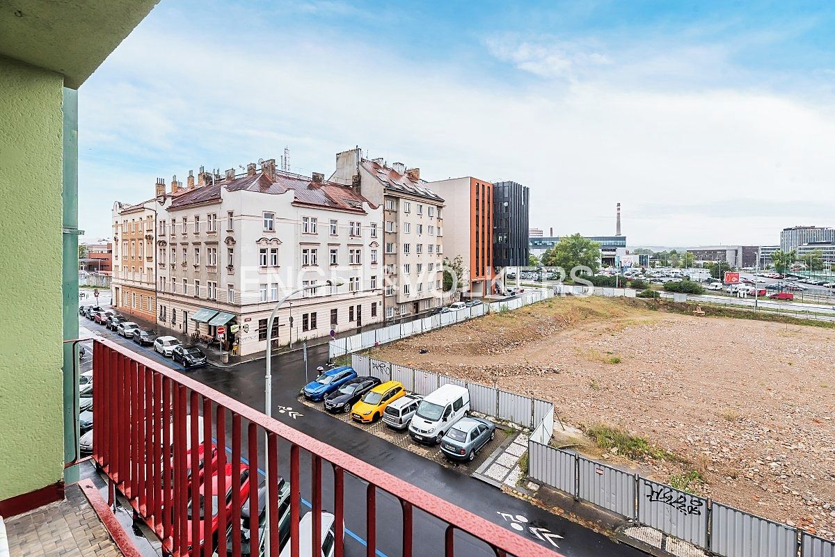 Pronájem bytu 2+kk 53 m² – fotografie 3