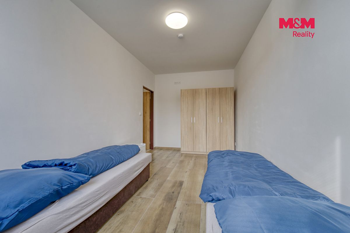 Pronájem bytu 1+kk 10 m² – fotografie 4