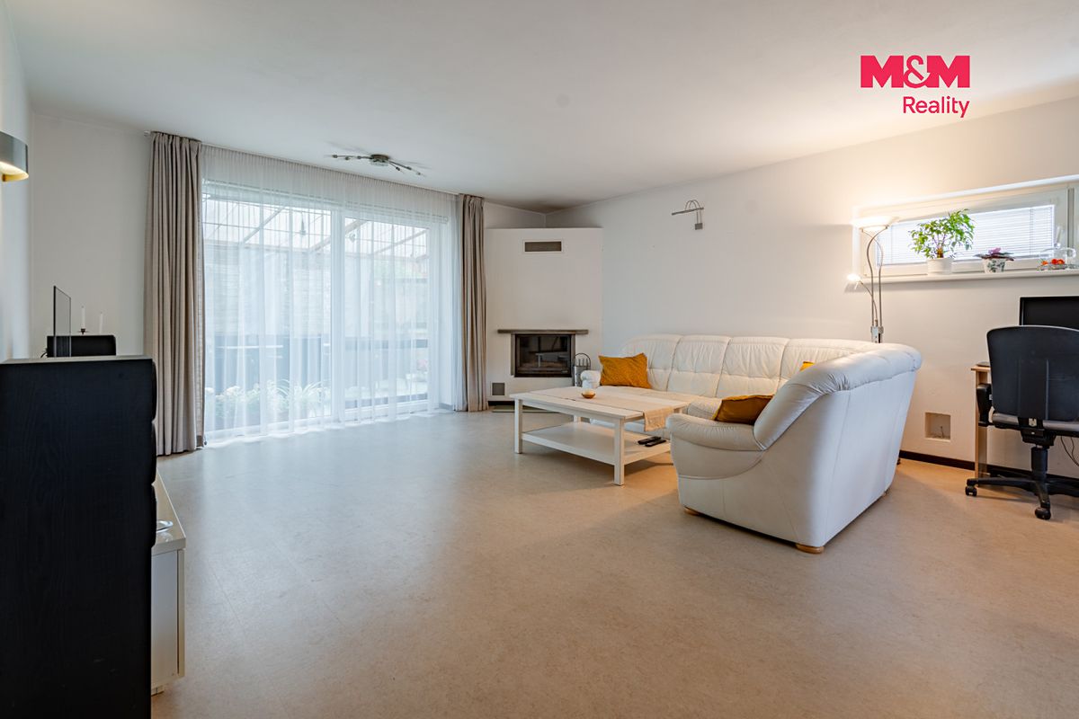 Prodej rodinného domu 173 m², pozemek 245 m² – fotografie 3