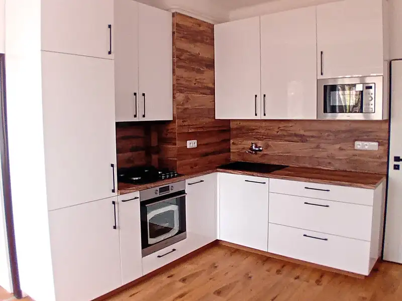 Pronájem bytu 2+kk 36 m², Dvůr Králové nad Labem – náhled fotky 2