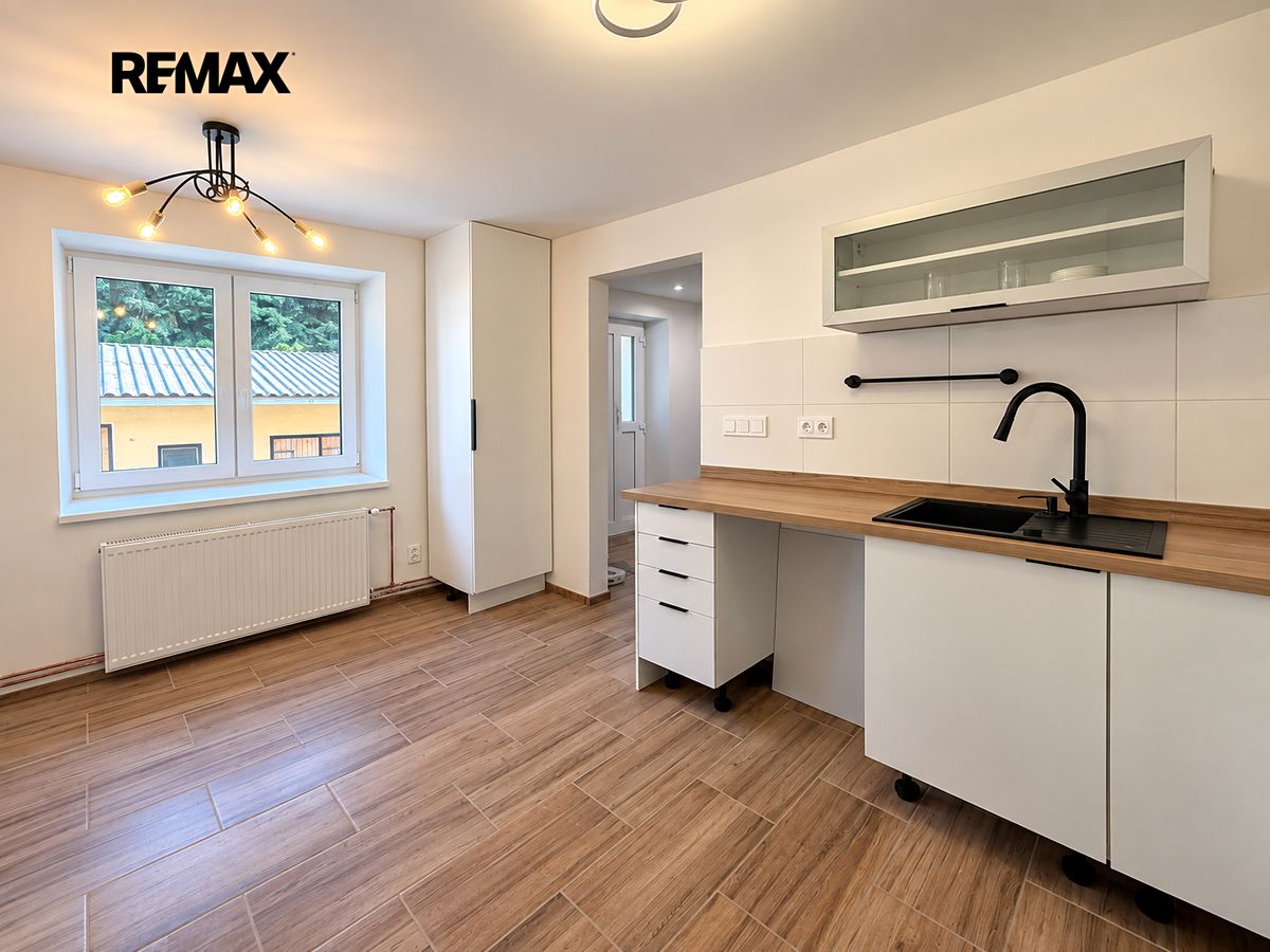Prodej rodinného domu 105 m², pozemek 357 m² – fotografie 4
