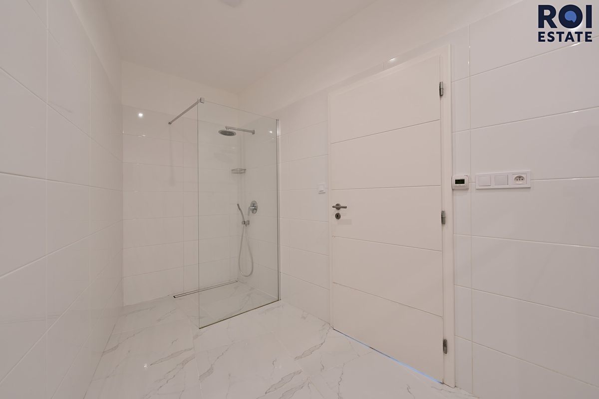 Prodej rodinného domu 140 m², pozemek 133 m² – fotografie 3