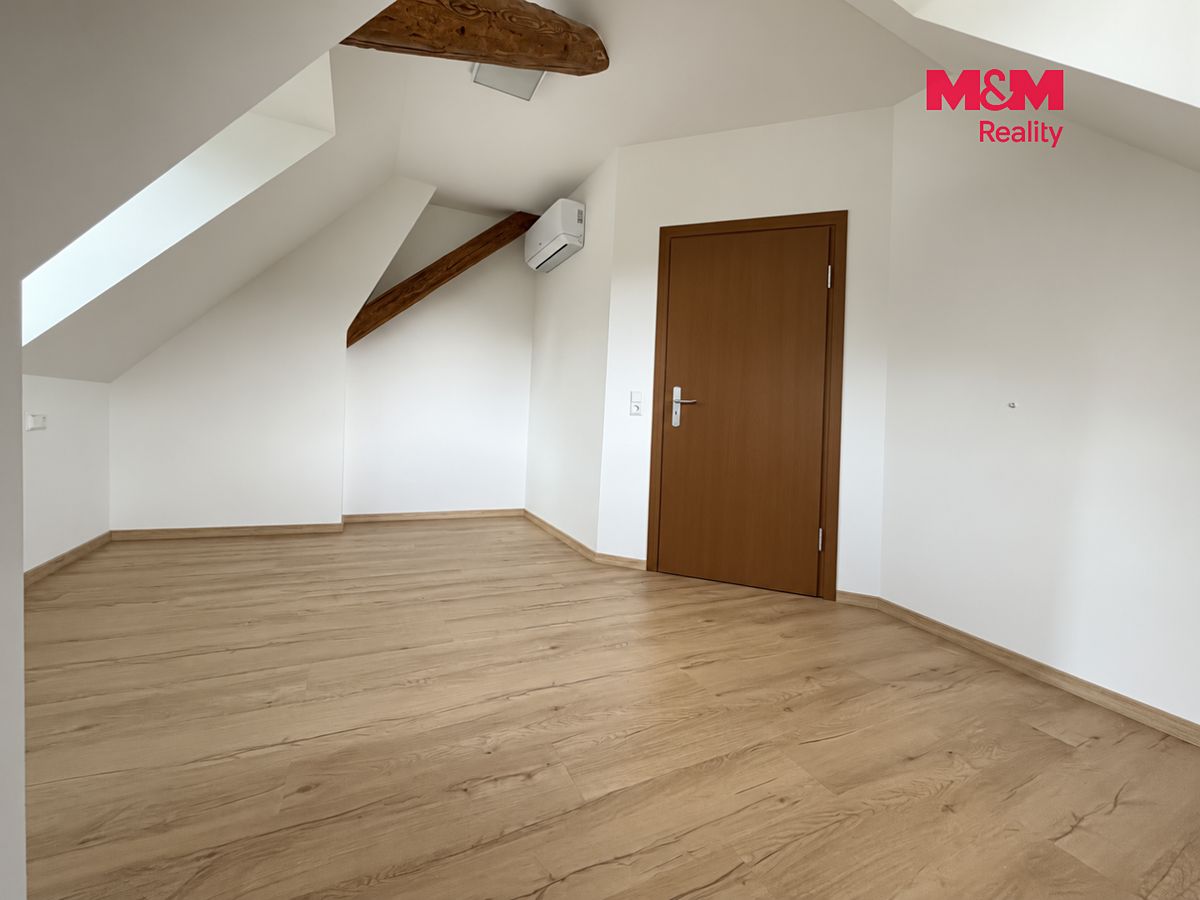 Pronájem bytu 3+kk 55 m² – fotografie 2