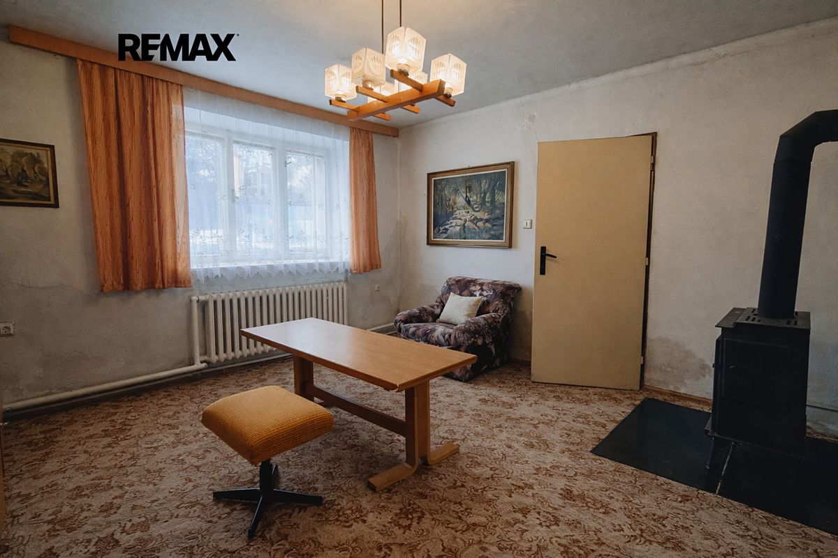 Prodej rodinného domu 133 m², pozemek 1036 m² – fotografie 3