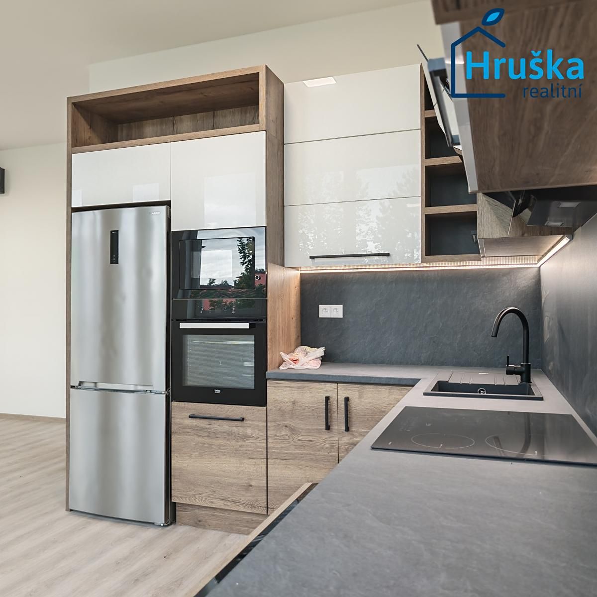 Pronájem bytu 1+kk 45 m² – fotografie 4