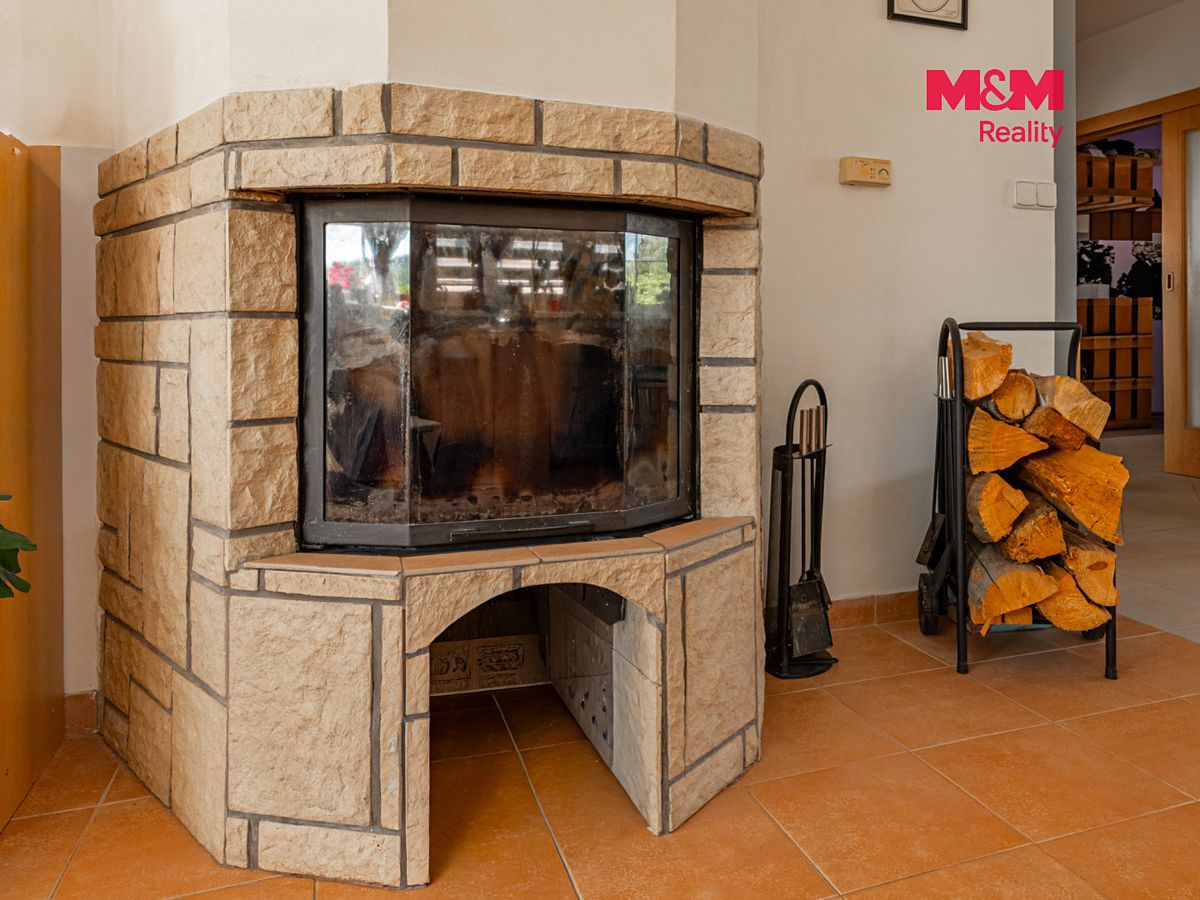 Prodej rodinného domu 112 m², pozemek 1059 m² – fotografie 4
