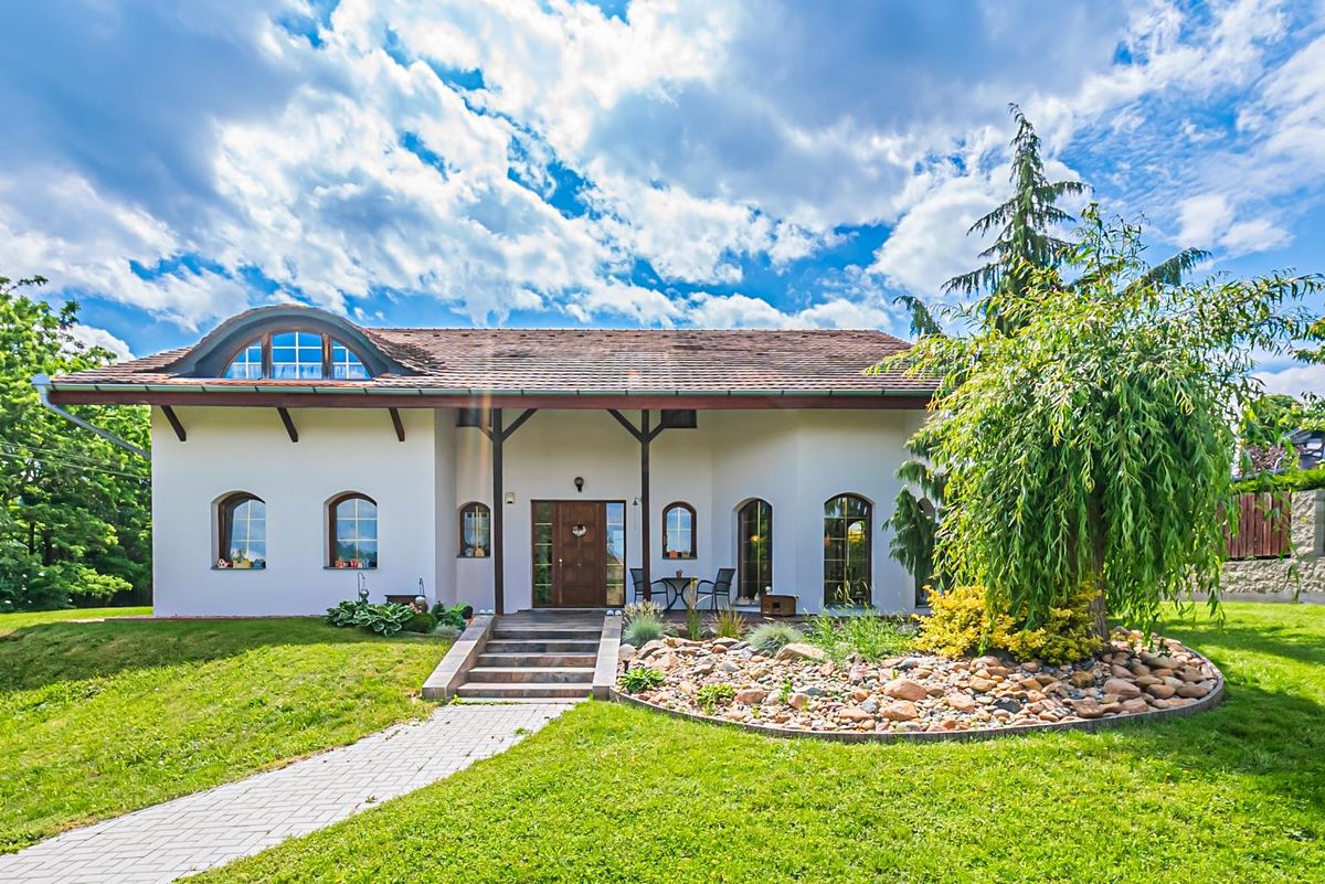 Prodej rodinného domu 370 m², pozemek 1856 m² – fotografie 5