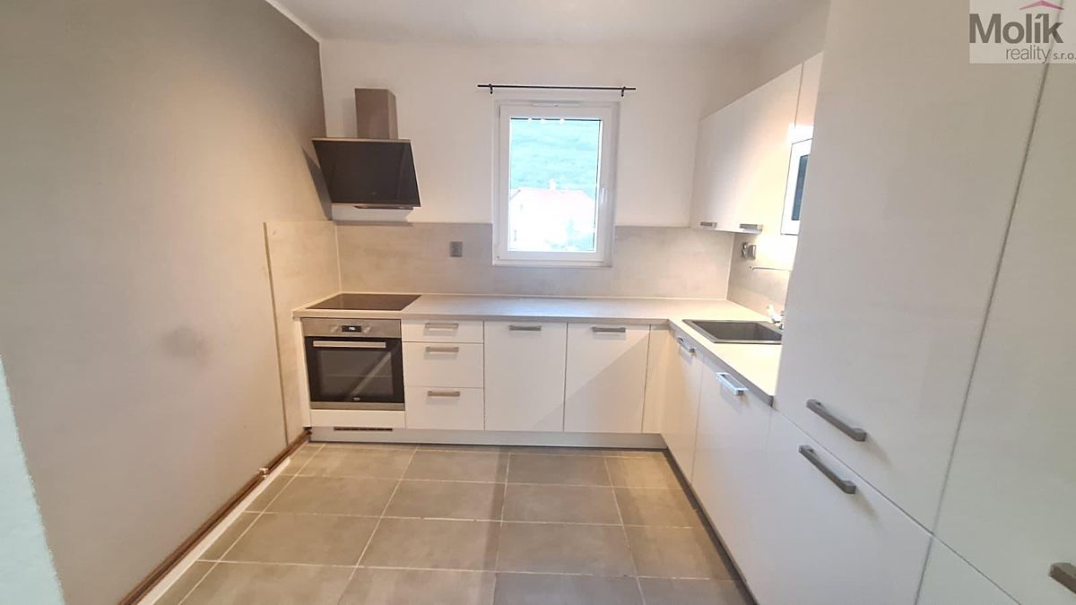 Pronájem bytu 2+1 52 m² – fotografie 2