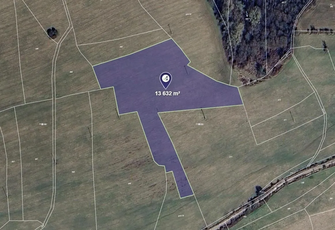 Prodej podílu 1/4 pole 3408 m²