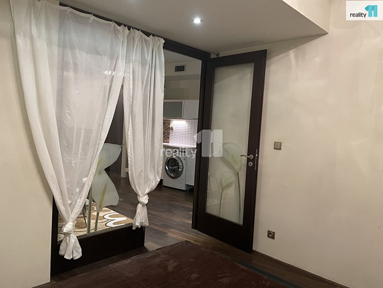 Квартира 2+kk в оренду, 46 м² (7 з 11)