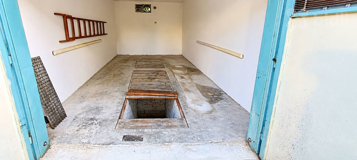 Prodej garáže 18 m² – fotografie 3
