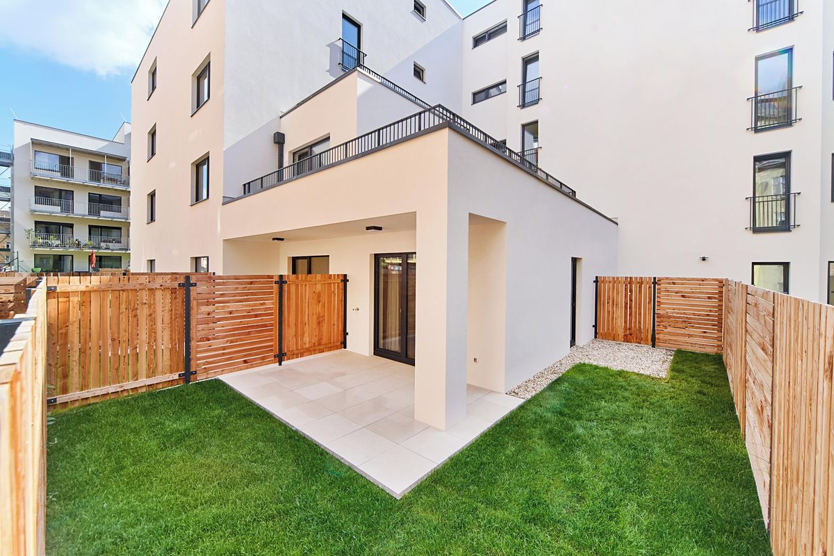 Pronájem bytu 1+kk 35 m²