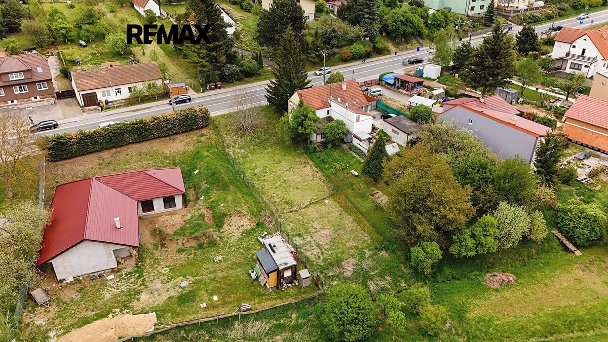 Prodej stavebního pozemku 699 m² – fotografie 3