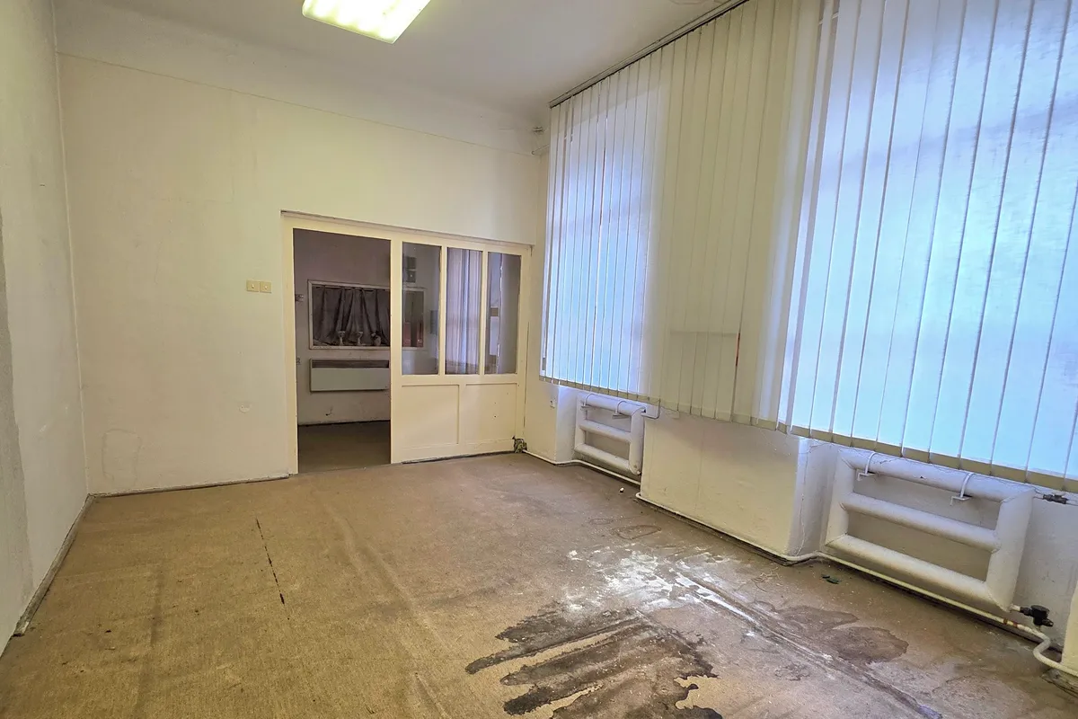 Pronájem výrobní haly, prostoru 3768 m² — fotografie 10