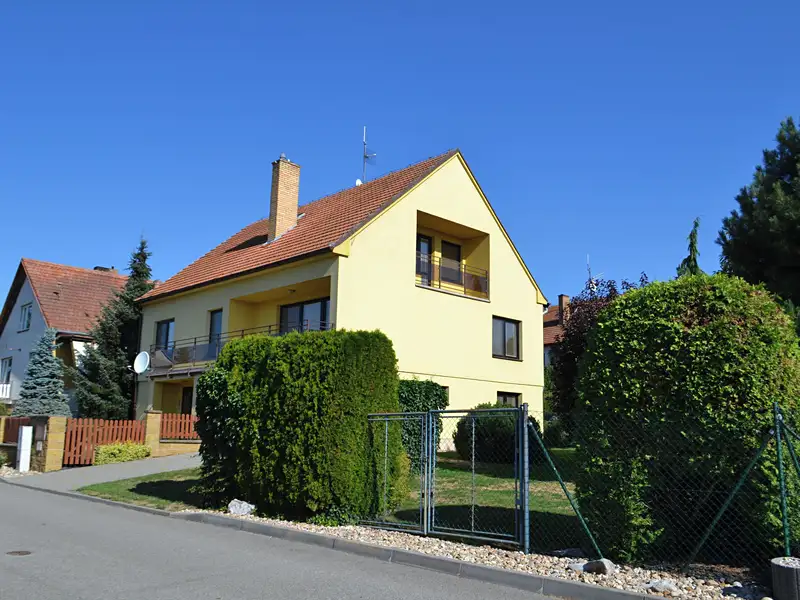 Prodej rodinného domu 255 m², pozemek 1243 m², Kunštát – náhled fotky 2