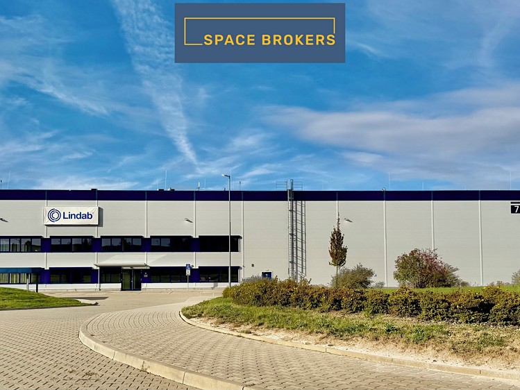 Pronájem komerčního prostoru, 5 951 m² (1 z 5)