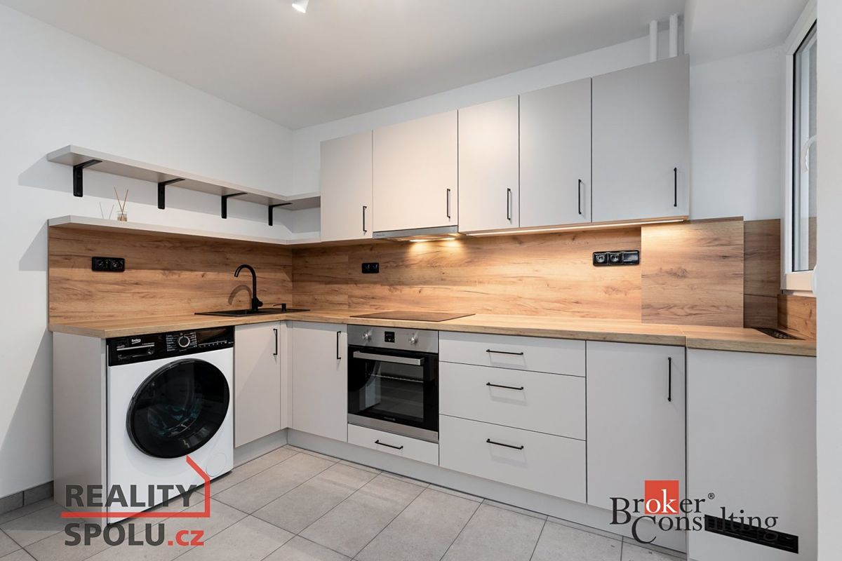 Pronájem bytu 2+kk 41 m²