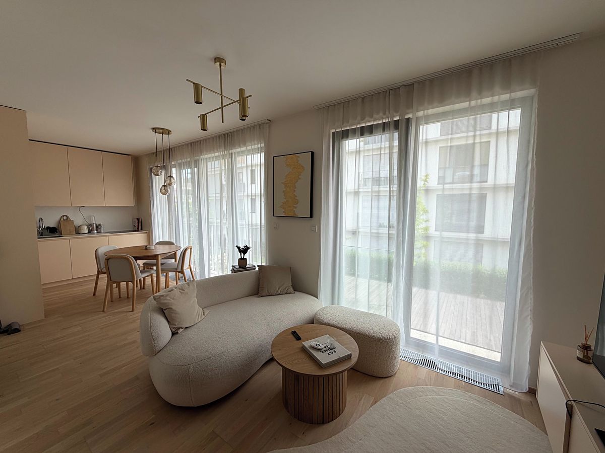 Pronájem bytu 1+kk 37 m²