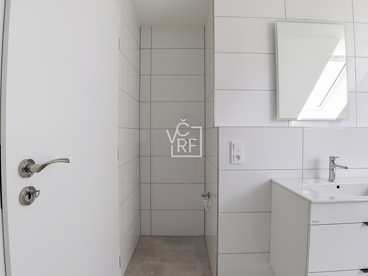 Pronájem domu, 148 m² (14 z 39)