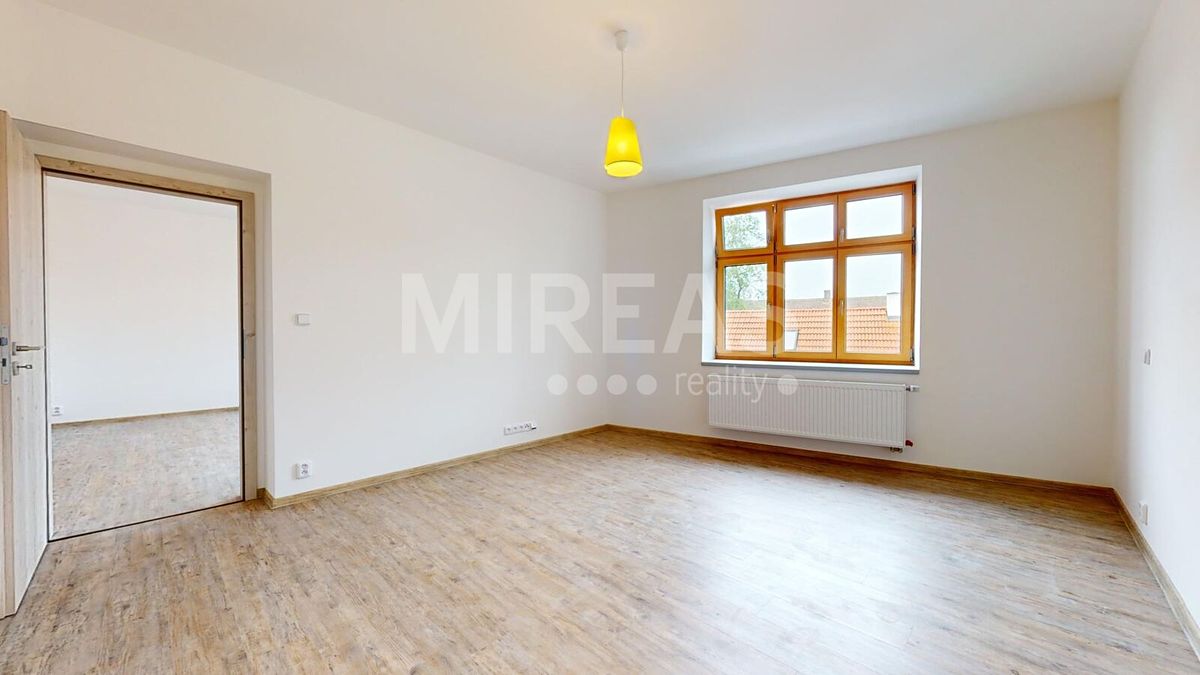 Pronájem bytu 2+kk 58 m² – fotografie 4