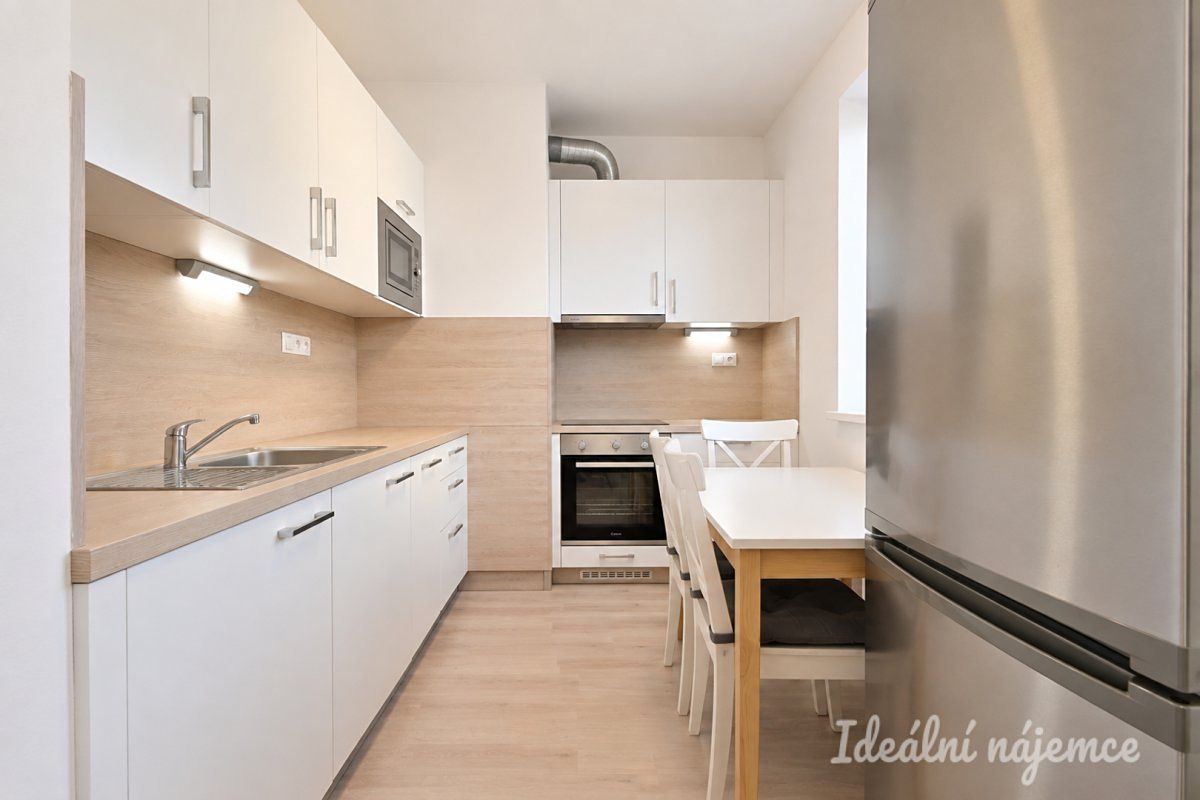 Pronájem bytu 1+kk 40 m² – fotografie 2