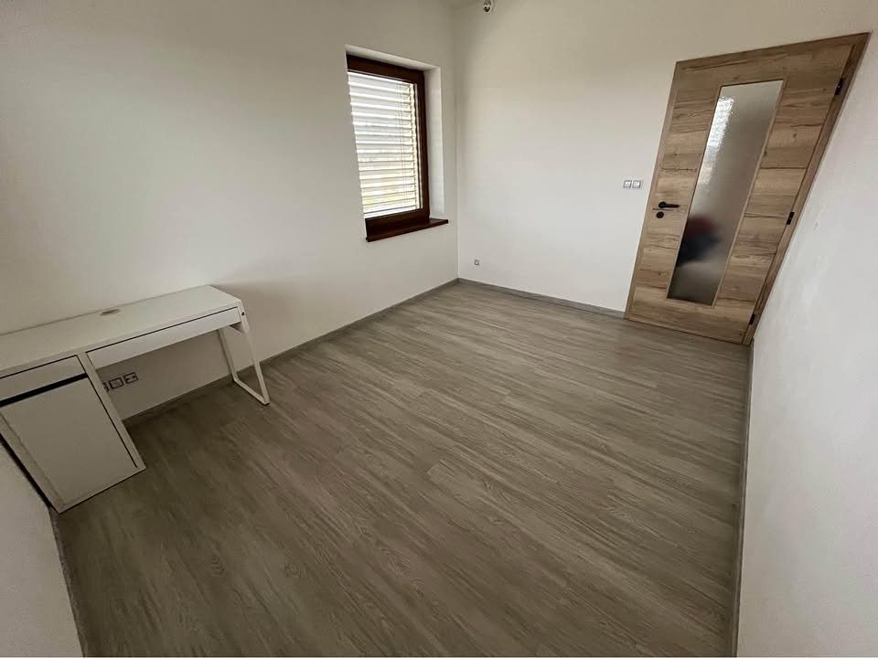 Pronájem bytu pokoje 13 m²