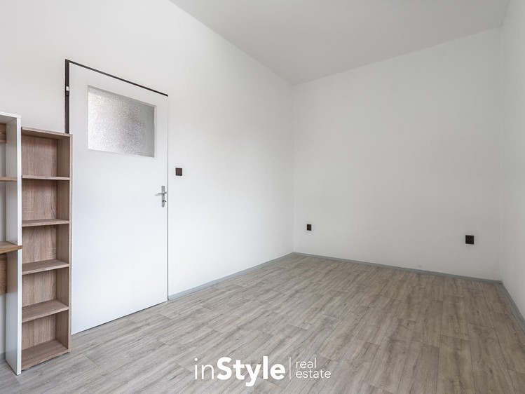 Pronájem bytu 3+kk, 67 m² (10 z 23)