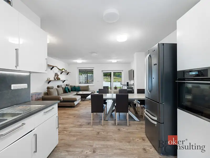 Prodej rodinného domu 178 m², pozemek 1562 m², Pozořice – náhled fotky 1