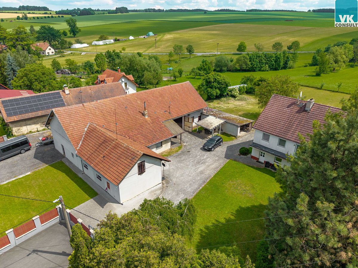 Prodej rodinného domu 213 m², pozemek 5984 m² – fotografie 2
