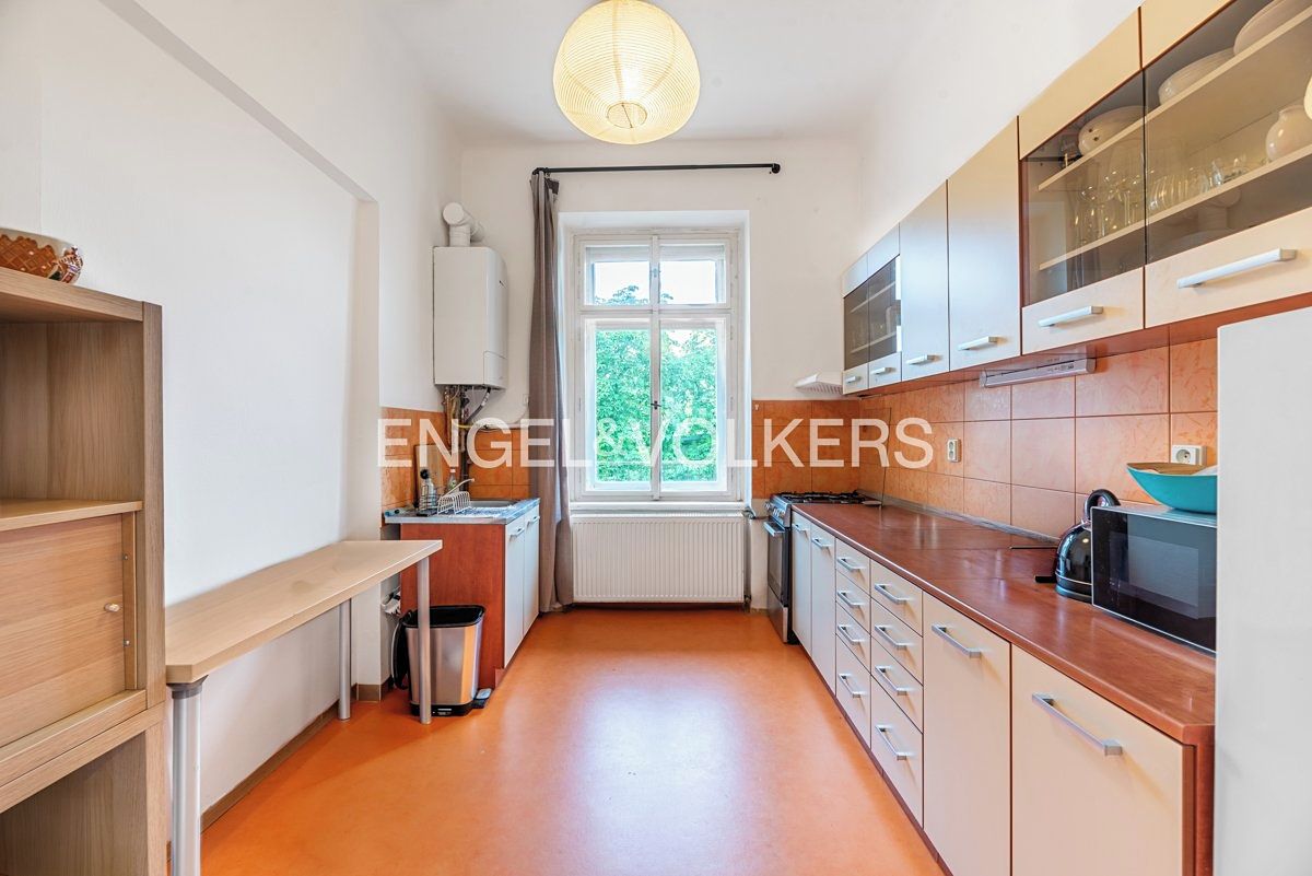 Pronájem bytu 2+1 80 m² – fotografie 2