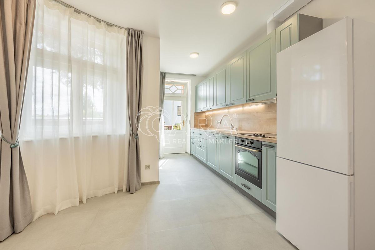 Pronájem bytu 2+kk 62 m² – fotografie 4