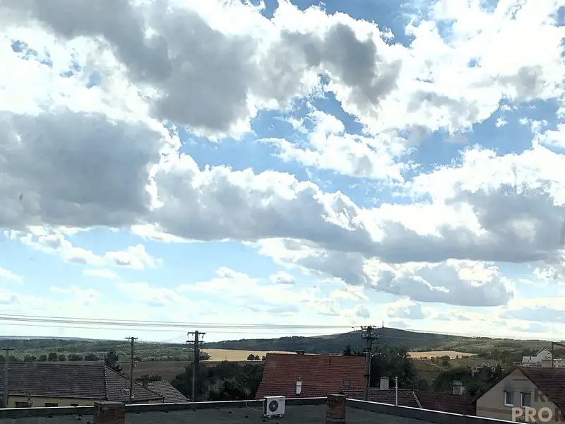 Prodej rodinného domu 142 m², pozemek 119 m², Bukovany – náhled fotky 3