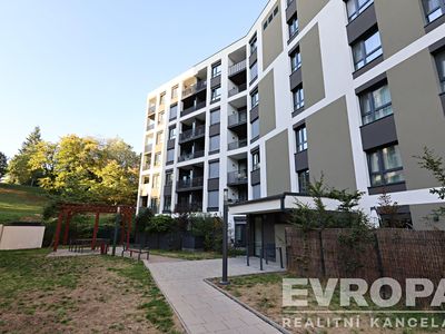 Pronájem bytu 1+kk 40 m²