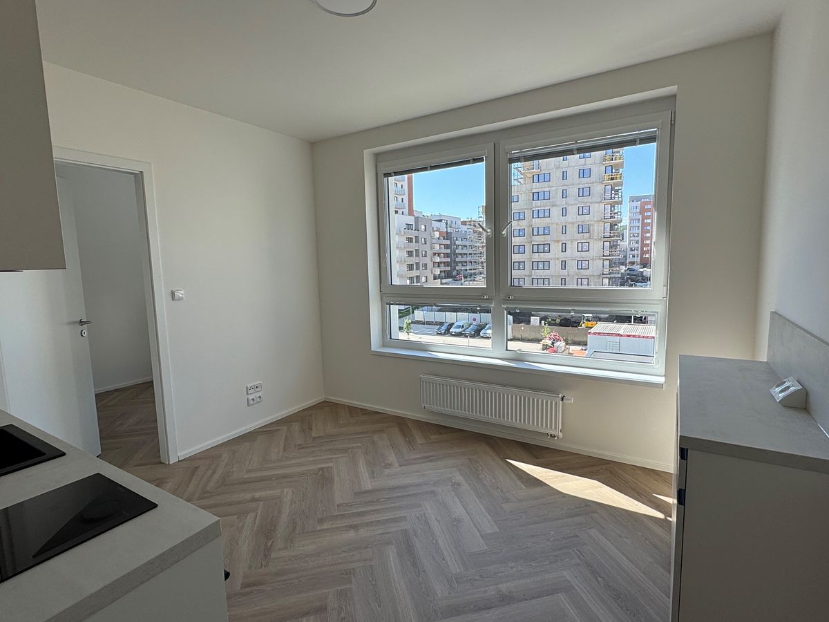 Pronájem bytu 2+kk 36 m² – fotografie 3
