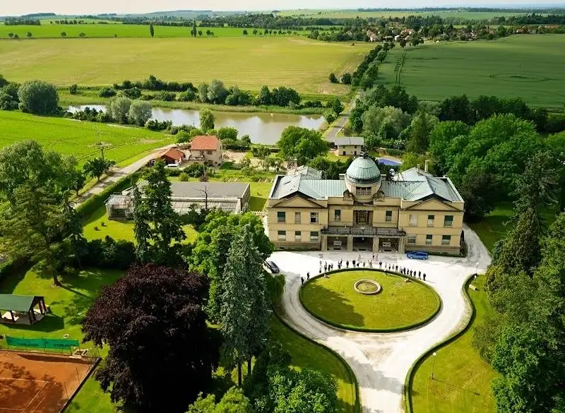 Prodej ubytovacího zařízení 3000 m², Ratboř – náhled fotky 3