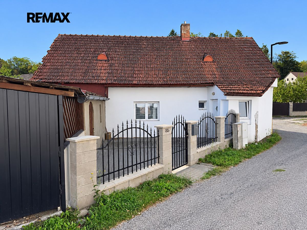 Prodej rodinného domu 120 m², pozemek 211 m²