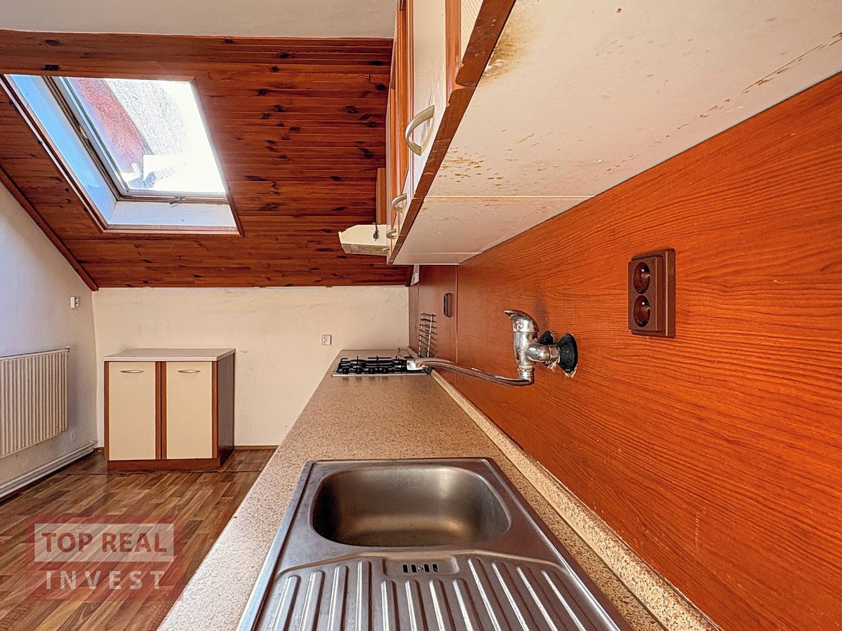 Prodej rodinného domu 225 m², pozemek 308 m² – fotografie 5