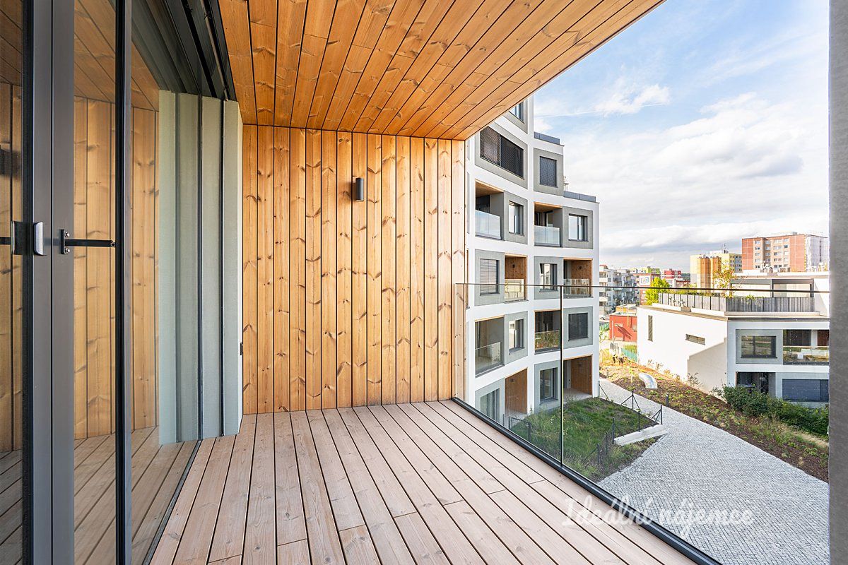 Pronájem bytu 2+kk 50 m² – fotografie 3