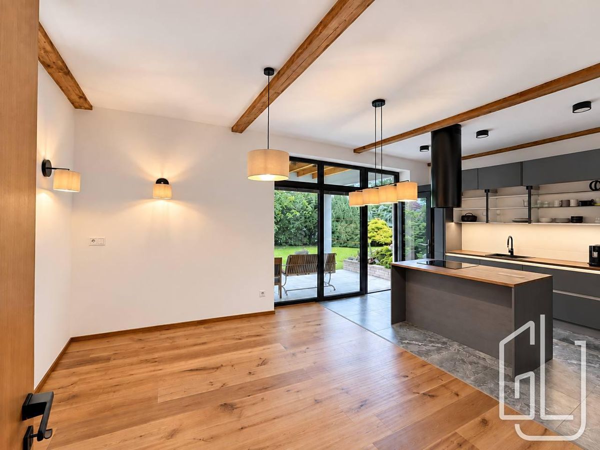 Pronájem bytu 2+kk 60 m²