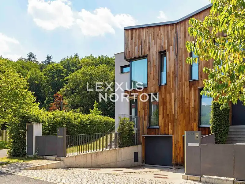 Pronájem rodinného domu 179 m², pozemek 435 m²