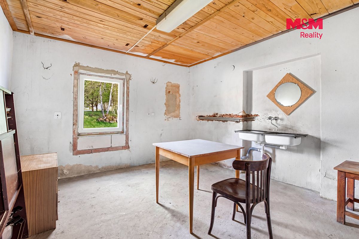 Prodej rodinného domu 620 m², pozemek 4937 m² – fotografie 5