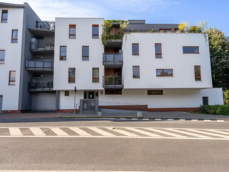 Prodej bytu 2+kk 56 m², Praha – náhled fotky 1