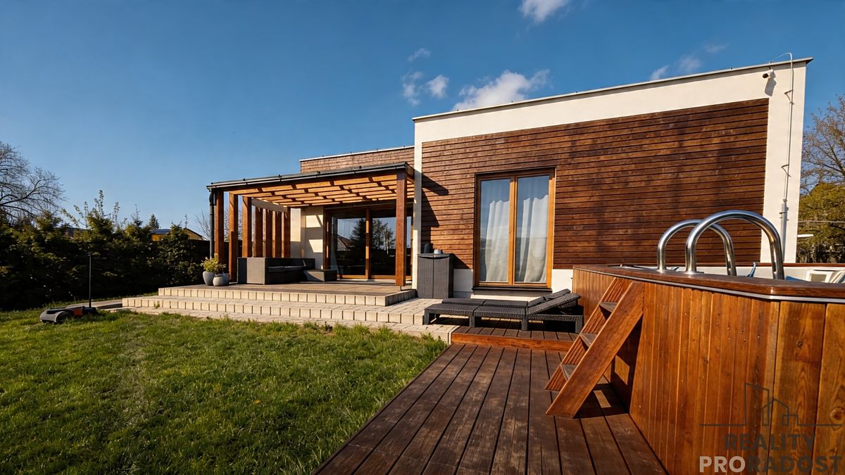 Prodej rodinného domu 125 m², pozemek 861 m²