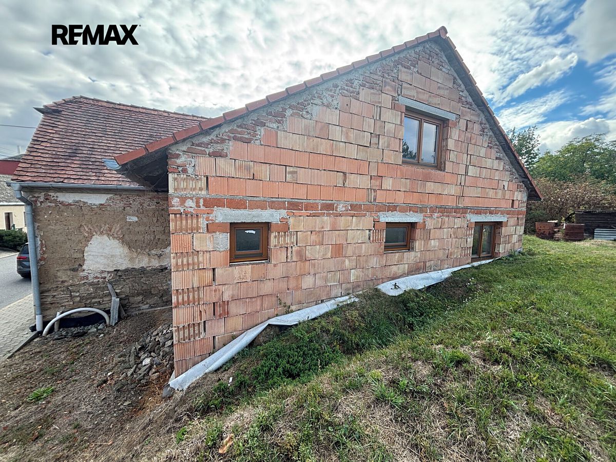 Prodej rodinného domu 184 m², pozemek 545 m² – fotografie 4