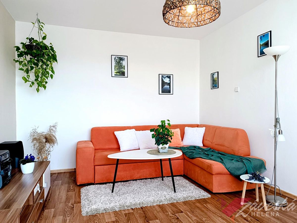 Prodej bytu 2+1 57 m² – fotografie 2