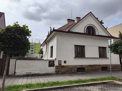 Prodej komerční nemovitosti 840 m²
