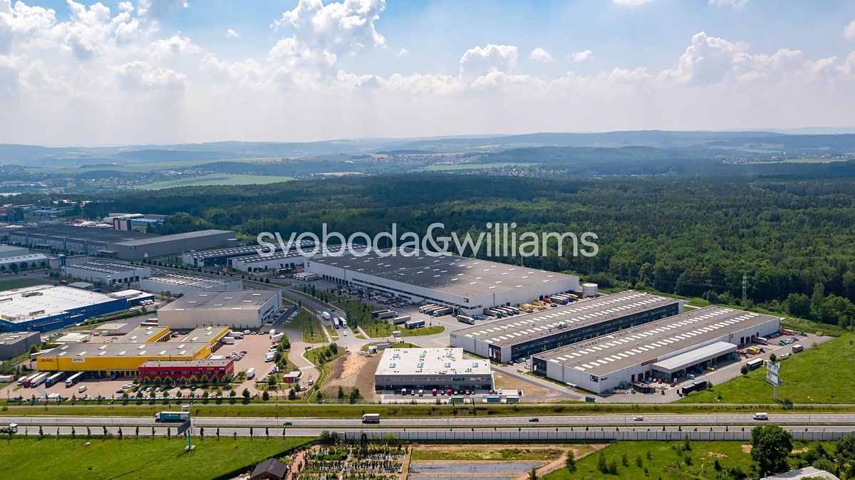 Pronájem skladového prostoru 935 m² – fotografie 3
