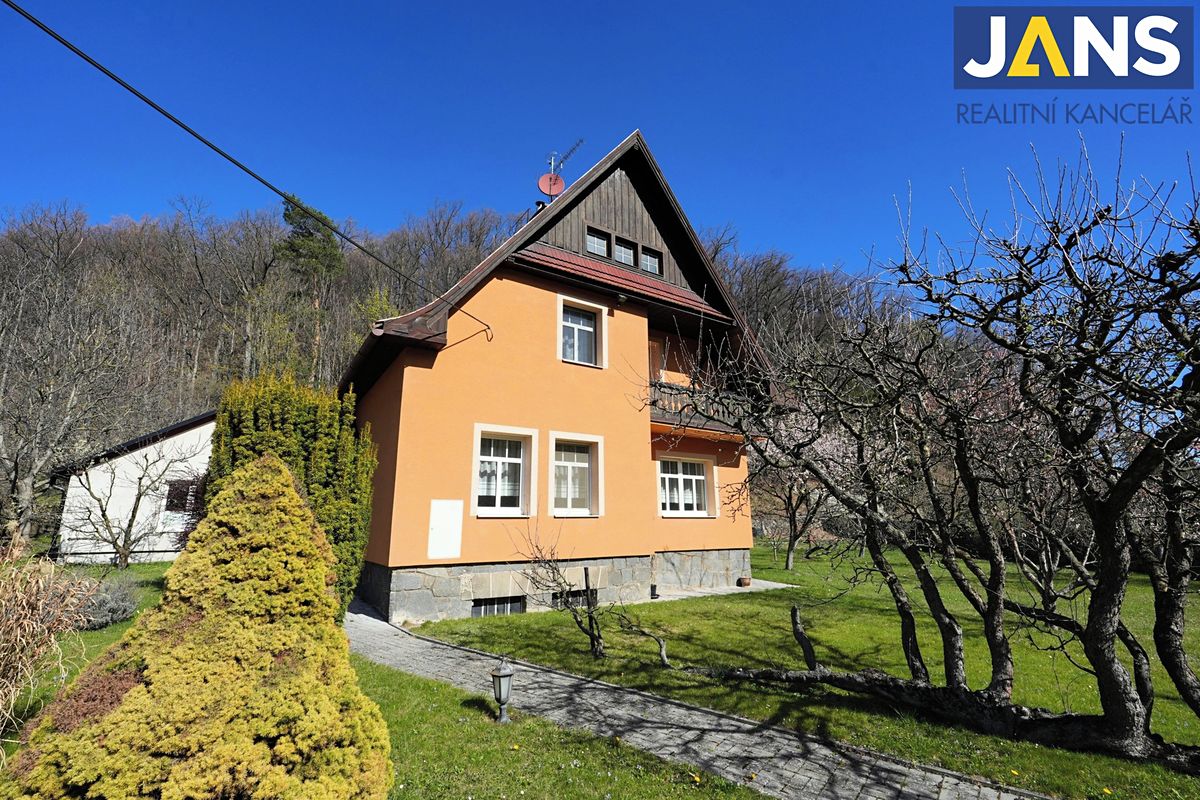 Prodej rodinného domu 117 m², pozemek 1093 m² – fotografie 2