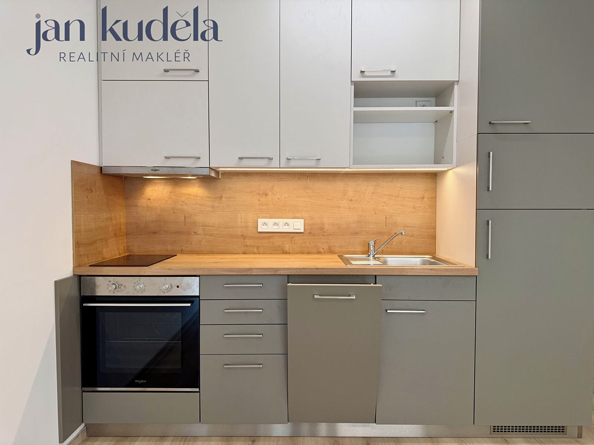 Pronájem bytu 1+kk 32 m² – fotografie 5