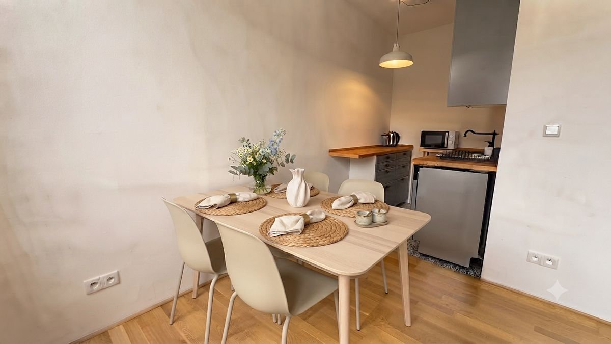 Pronájem bytu 2+kk 40 m²